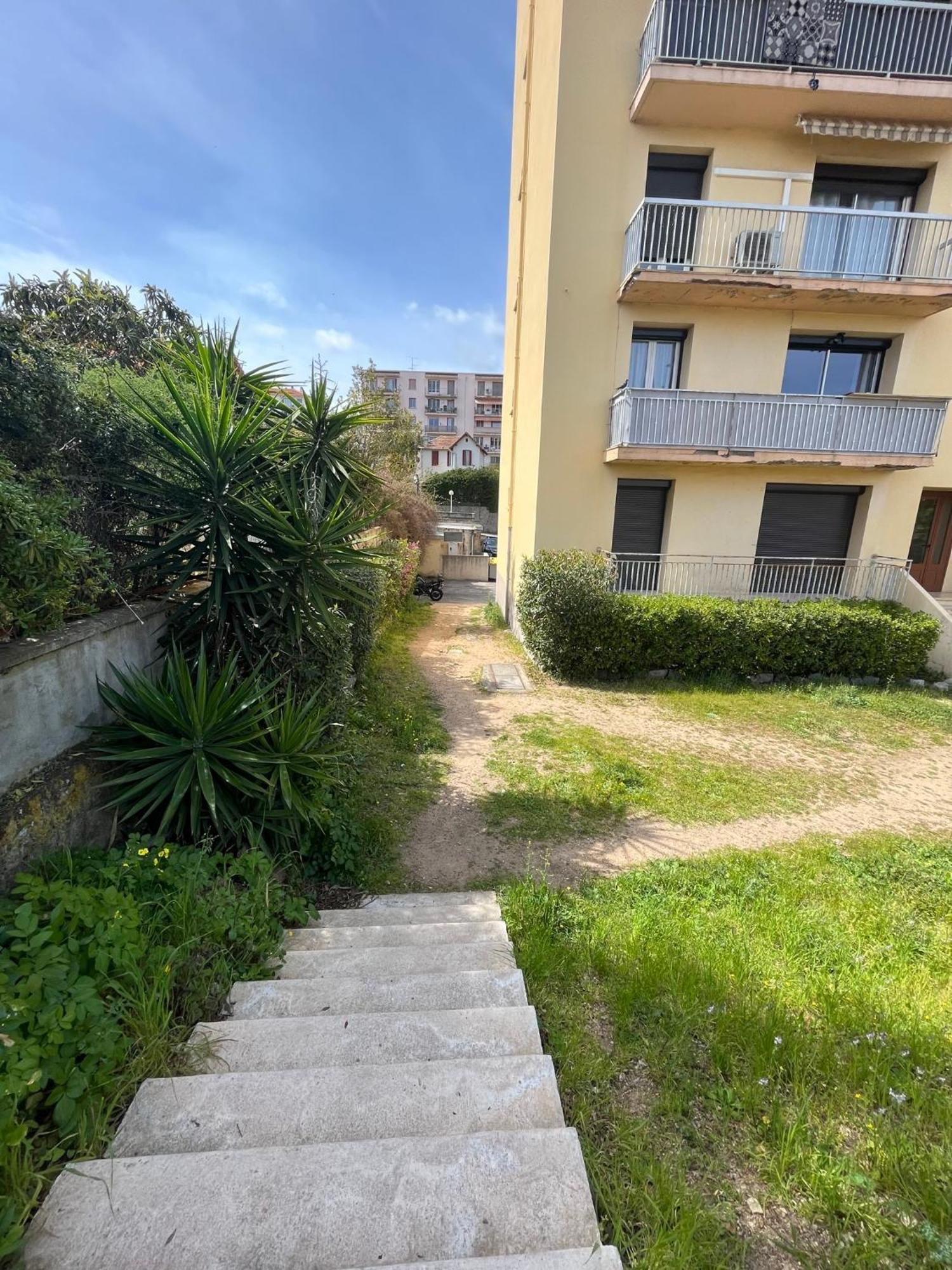 Superbe T2 Avec Place De Parking Ajaccio  Buitenkant foto